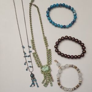 Little Lot Of Costume Jewelry